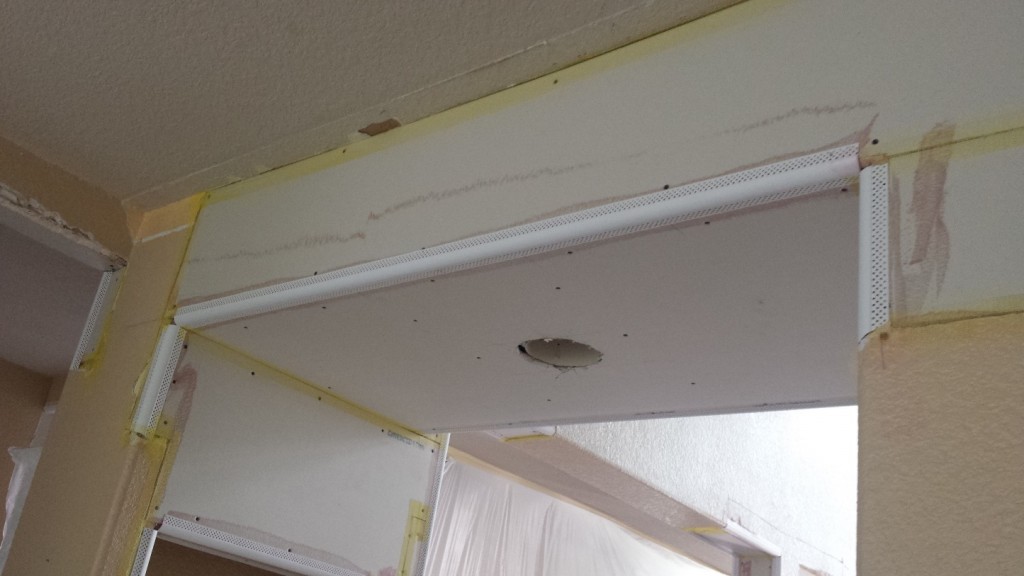 Drywall Sheetrock water damage repair
